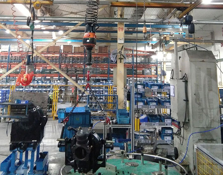 冠航機(jī)械加快智能起重機(jī)技術(shù)革新步伐，提高市場(chǎng)占有率